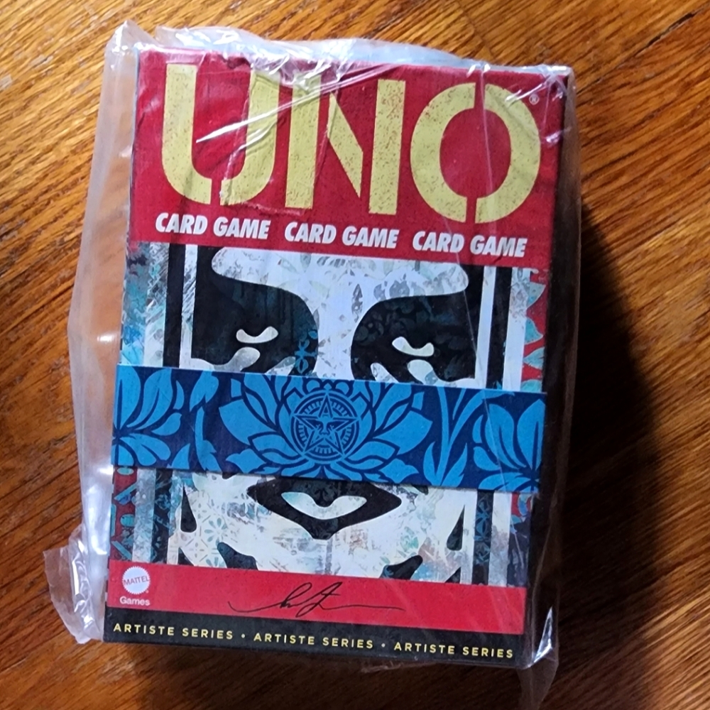 Mattel Creations Uno Artiste Shepard Fairey Cards